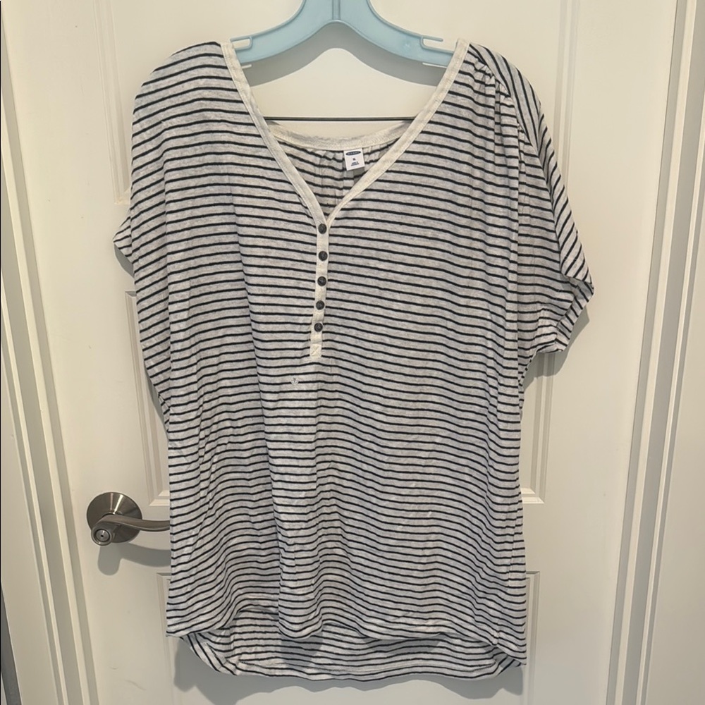 NWT Old Navy XL Black and White Dolman Sleeve Blouse